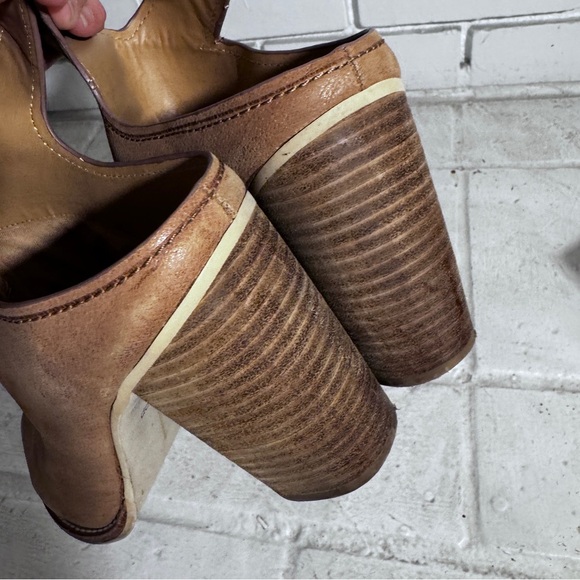 Dolce Vita Jaclyn camel mule heel buckled booties, size 10 - Picture 2 of 10